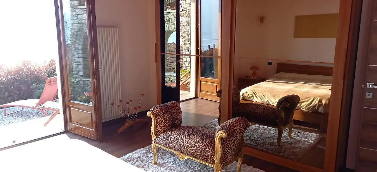 Feriehus Villa Emma Cremia