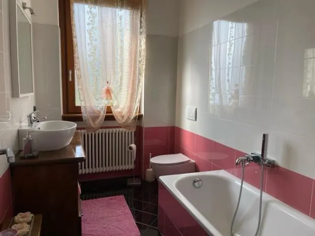Feriehus Villa Emma Cremia